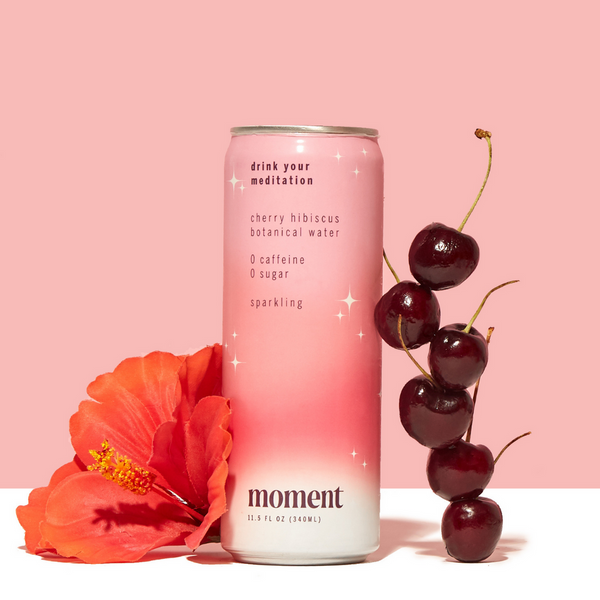 Moment - Sparkling  Strawberry Rose Botanical Water (11.5 fl oz)